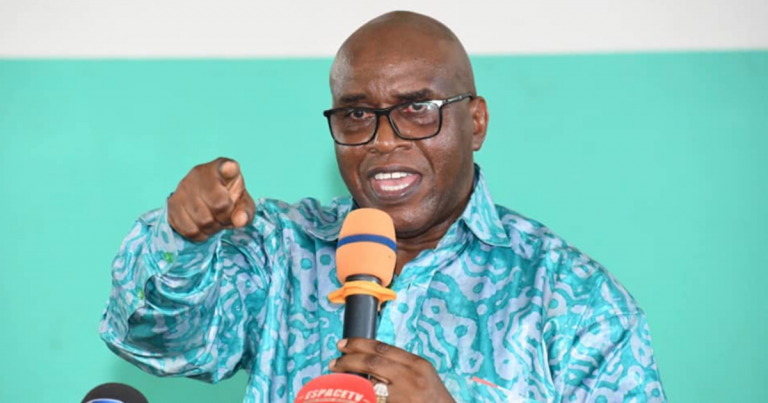 Contrairement au communiqué du CNRD, Fodé Oussou «aurait souhaité de dissoudre le CNT qui a prouvé son incompétence »