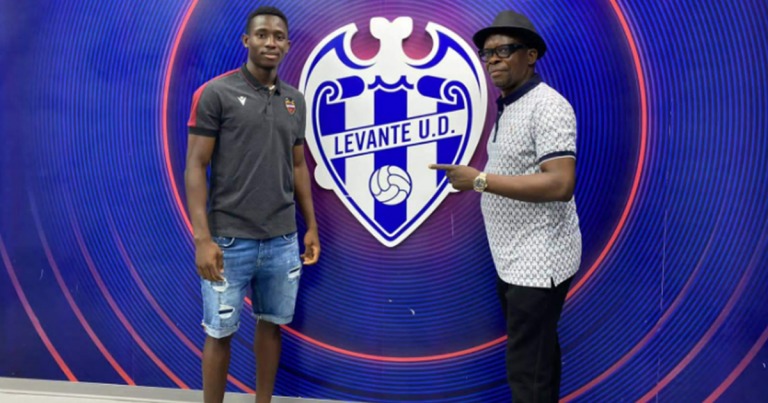 Espagne : Lass Kourouma, jeune frère de Moriba, signe son premier contrat professionnel