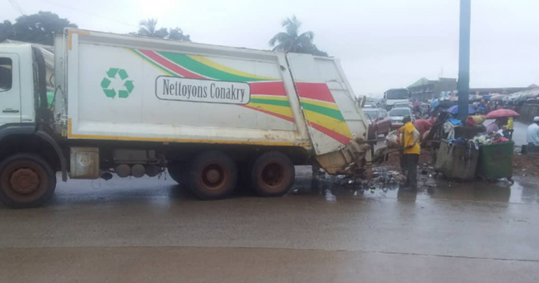 Après le 1er Samedi d’assainissement : quels regards portent-ils des citoyens sur l’initiative à Conakry ? « d&rsquo;après mes constats, rien n&rsquo;a changé »