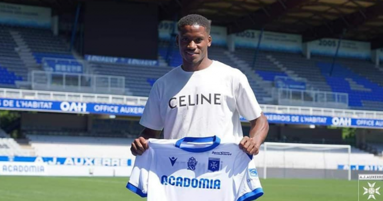 Guinéen : Julian Jeanvier signe chez l&rsquo;AJ Auxerre