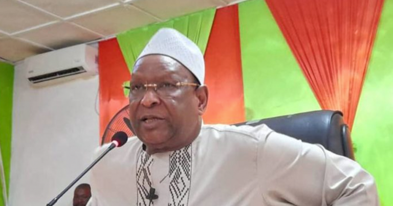 Lansana Kouyaté répond à ceux qui demandent la liste et le nombre des membres du CNRD 