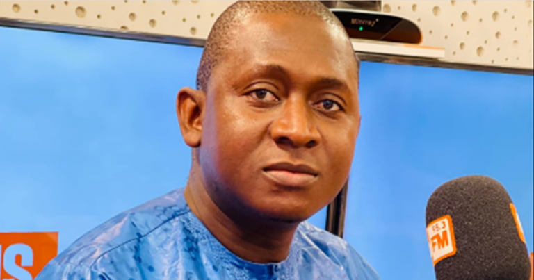 Convocation de Mohamed Bangoura au camp: le FNDC appelle les journalistes à l&rsquo;union sacrée (Communiqué)