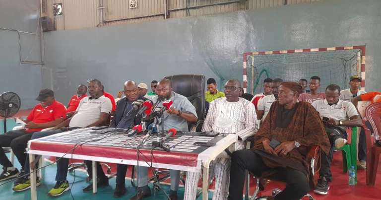 Prétendu détournement de 79 milliards à la fédé. Handball : le président Mamadouba Paye compte tirer cette affaire au clair