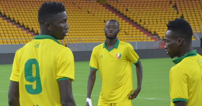 Sénégal vs Guinée, élim. CHAN 2023 : des jeunes de Conakry n’attendent que la victoire de leur équipe  (micro trottoir)