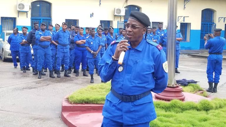 Guinée : plusieurs douaniers mis à la retraite par le colonel Mamadi Doumbouya (liste)