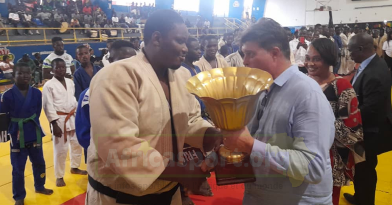 Judo : la 1ère édition de la coupe de l’amitié Franco-Guinéenne a eu lieu ce dimanche à Conakry