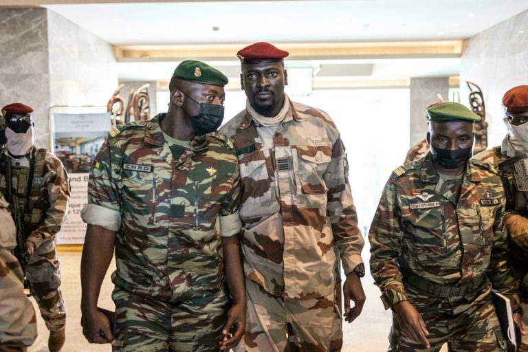 Le colonel Doumbouya promet de ne pas excéder 24 mois de transition : ‘’Qu’on évite de nous vendre des illusions’’, réagit l’UFR
