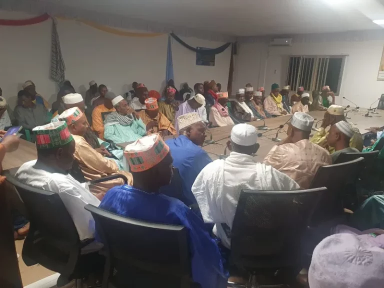 Labé. Des imams interpellés par le Gouverneur mis à la disposition de la Ligue islamique régionale
