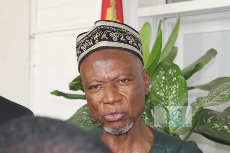 Le ver serait-il dans le fruit ? (Par Sény Facinet Sylla, vice-président du CNT)
