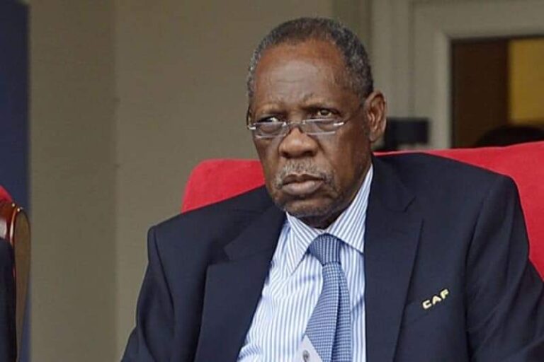 Le Président Issa Hayatou n&rsquo;est plus Hommage à un ami de la Guinée Par abdoulaye Condé