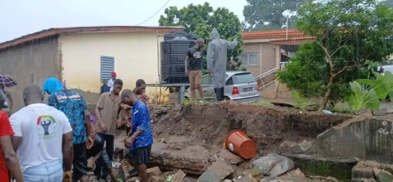Conakry. Le mur de chez un ancien ministre de Conté tue un jeune homme