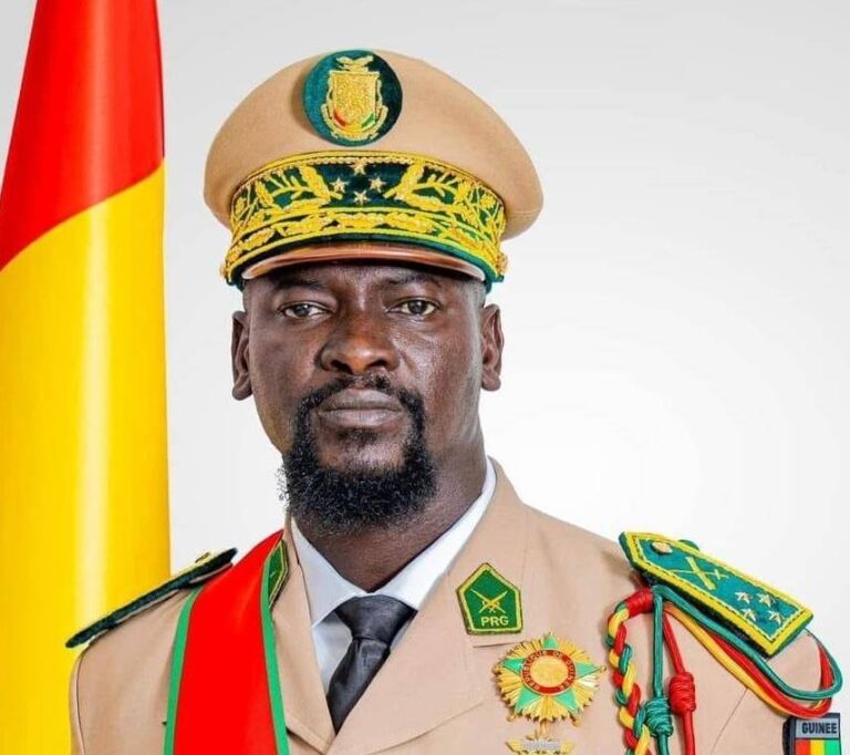 Manif de soutien à Mamadi Doumbouya : Balla Samoura a « présidé une réunion» au Gouvernorat de Conakry  