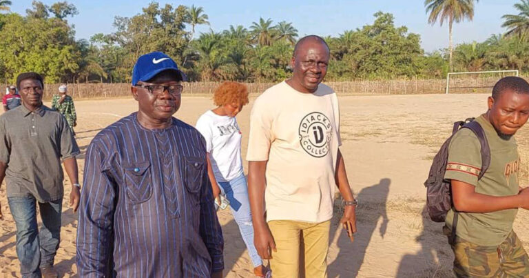 « Boké, J&rsquo;ai honte de chez moi et vous ? » (Bassekou Amirou Dramé)