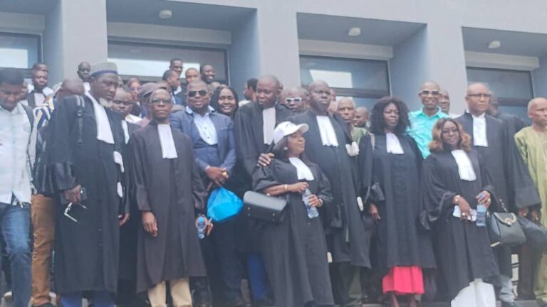 Violences physiques sur Me Mohamed Traoré : les avocats guinéens suspendent leurs activités